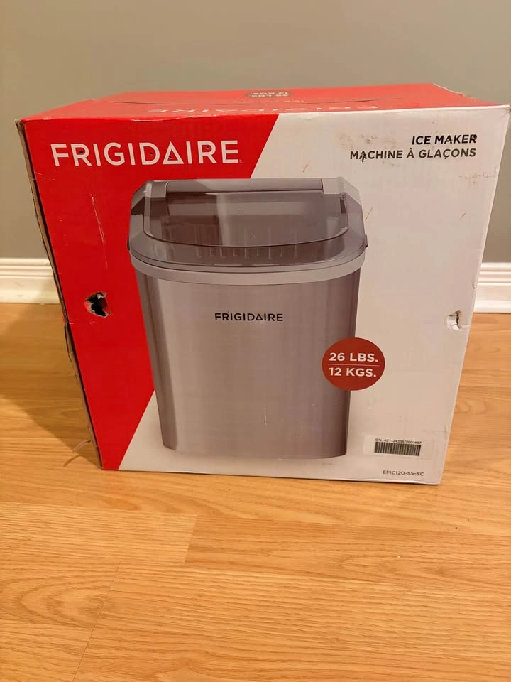 Frigidaire Ice Maker 26 lbs EFIC120-SS-SC - photo 4