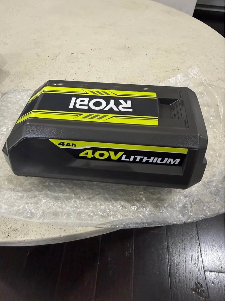 New Ryobi 40V 4.0 Ah Battery and Charger - photo 2