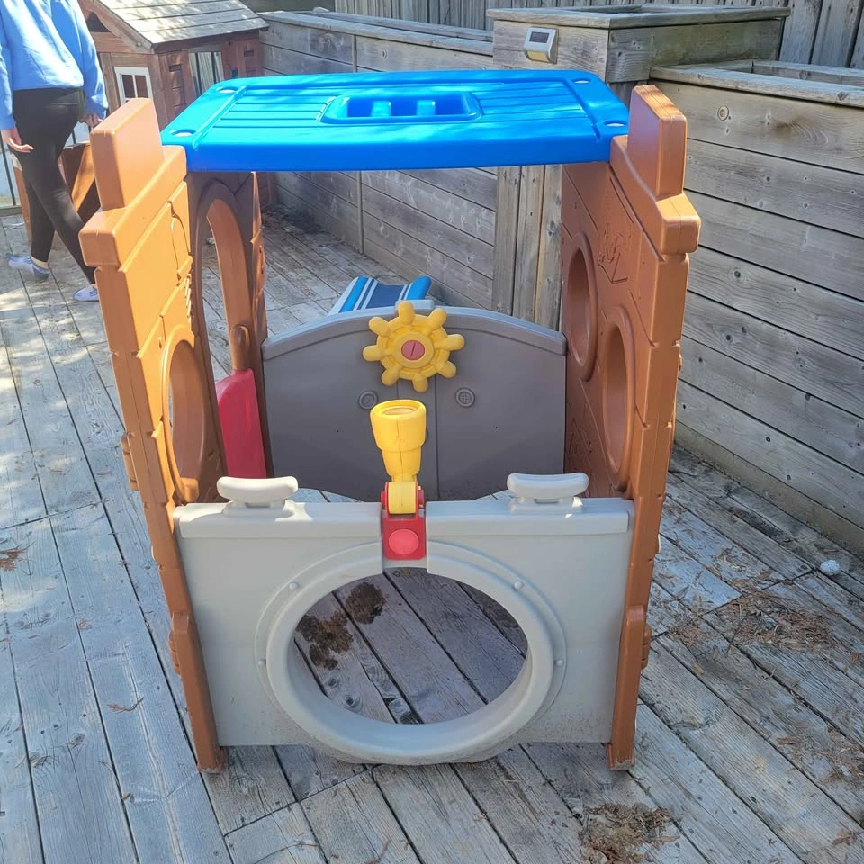 EEUC Little Tikes Pirate Ship - photo 3
