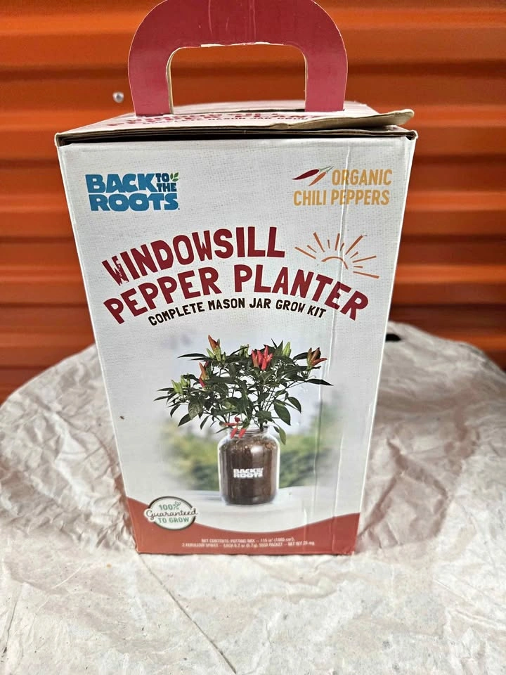 Back to the Roots Organic Chili Pepper Windowsill Grow Kit