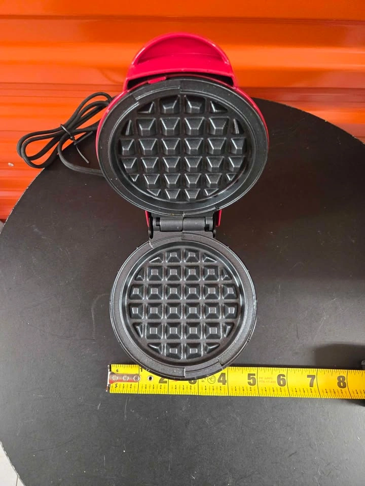 Dash Mini Waffle Maker Red - photo 2
