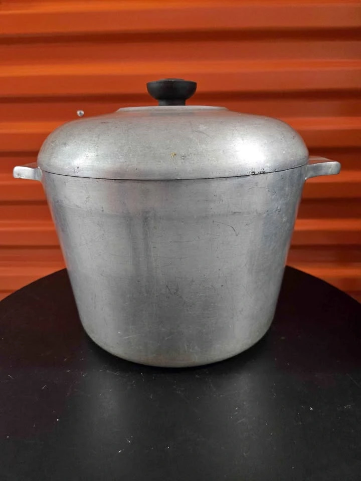 Vintage Aluminum Stock Pot with Lid