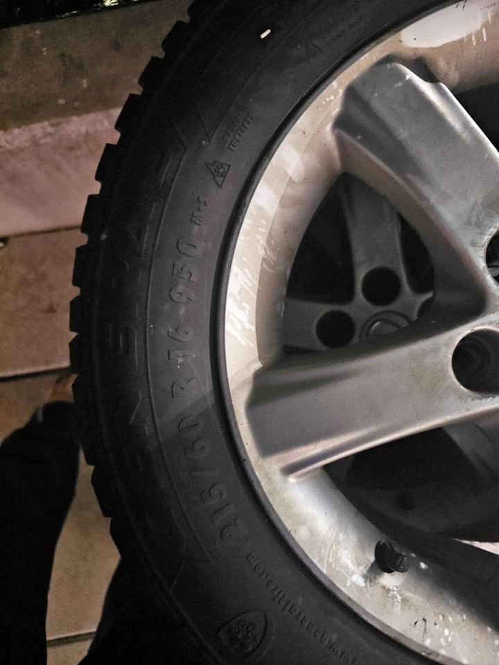 Winter Tires 215/60 R16