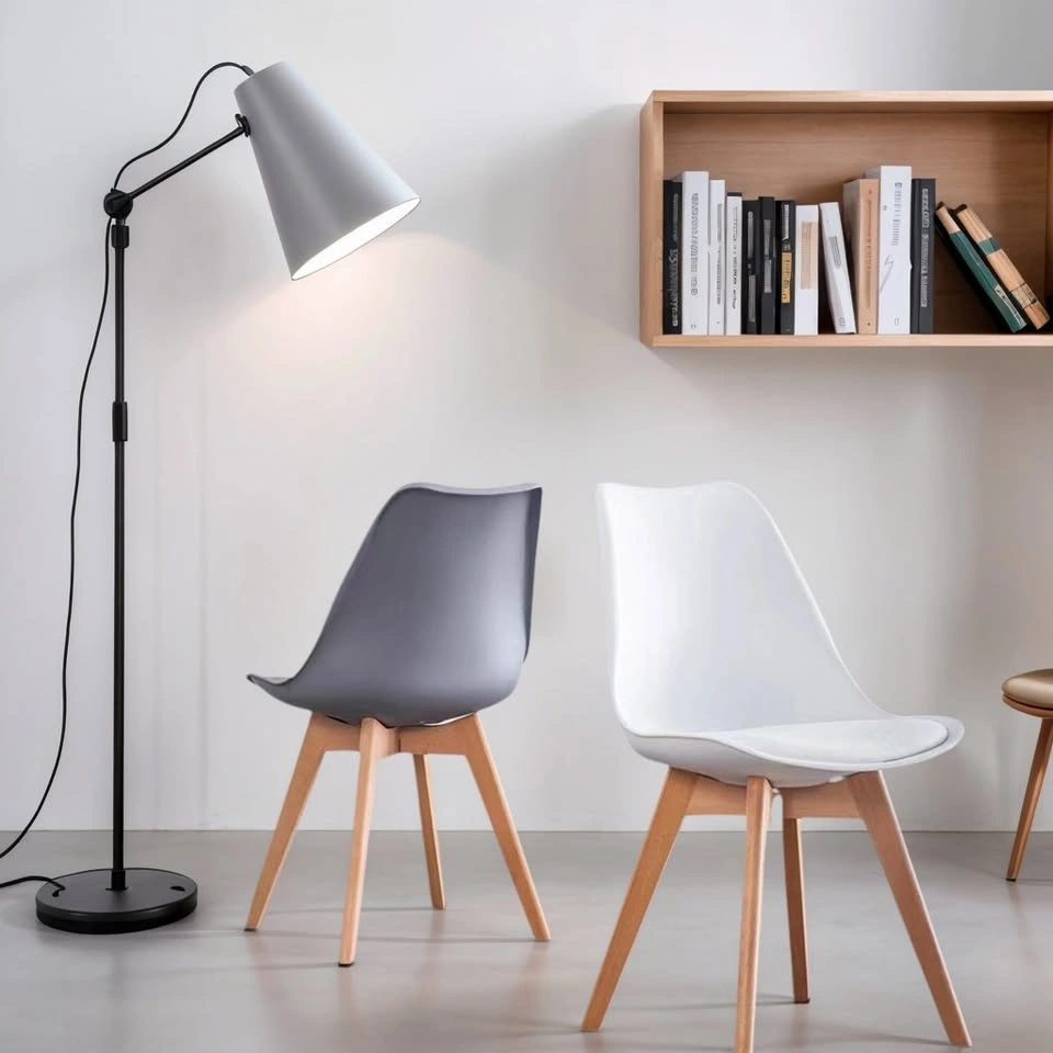 CHZ033 A1784 Mid-Century Modern Eames Chair $39 - photo 2