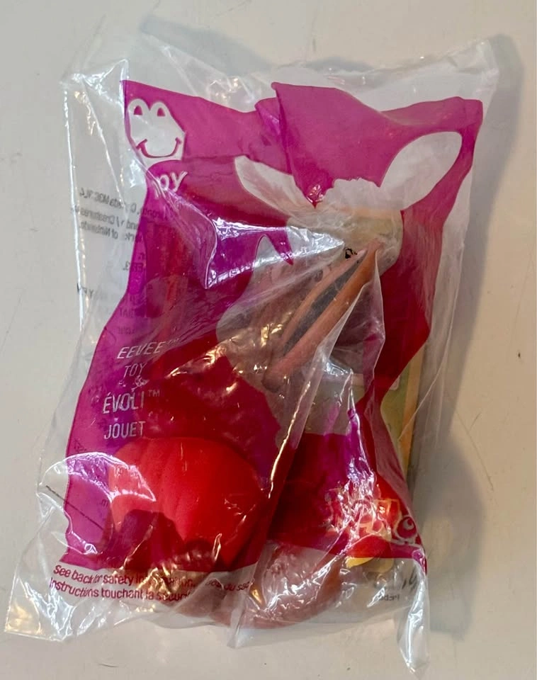 Lot of 10 McDonalds 2019 Pokemon toys with TCG promo cards - photo 2