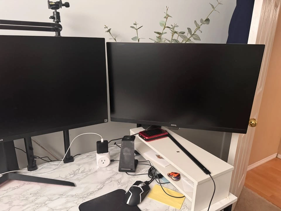 Two BenQ Monitors - photo 2