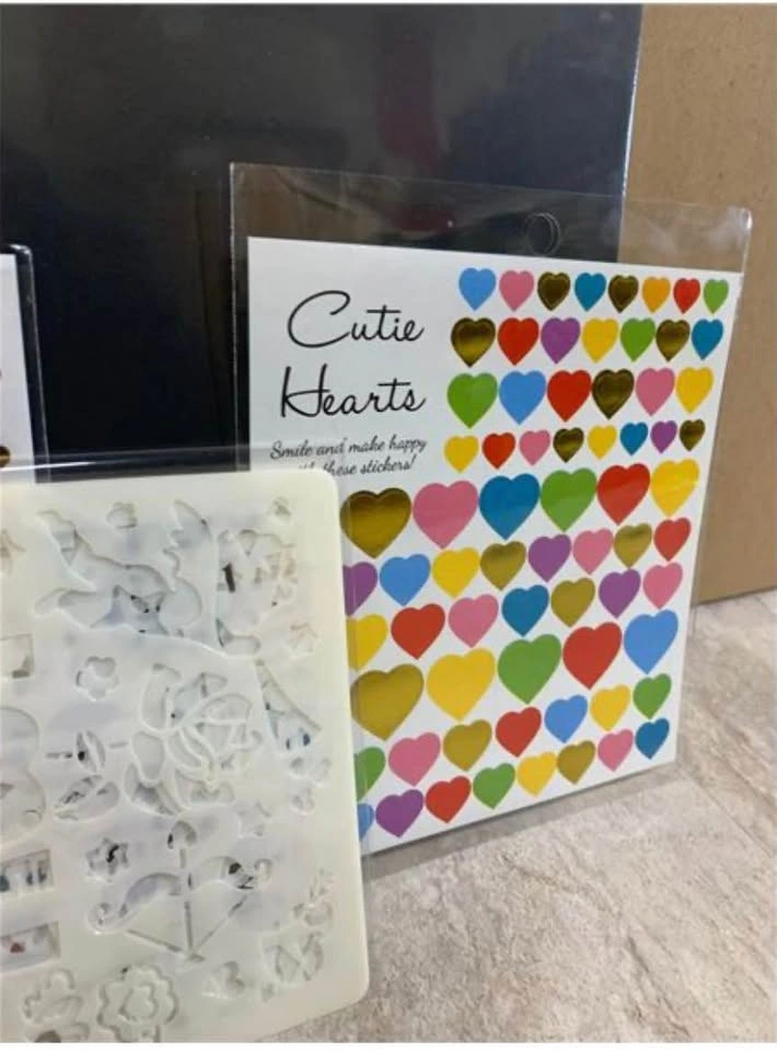 Scrapbook with Stickers & Stencils - photo 3