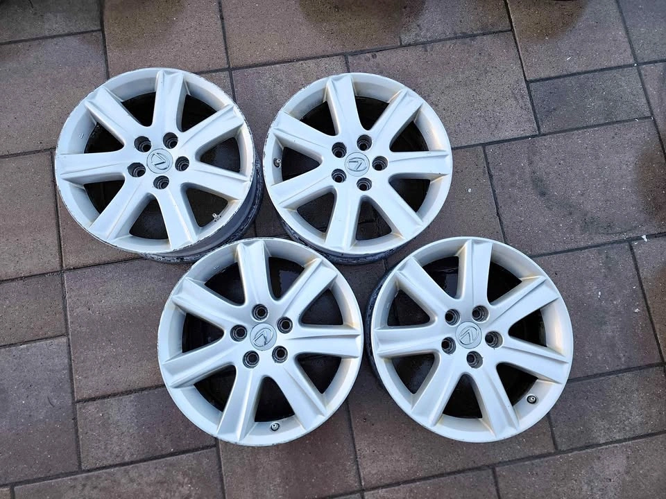 Set of Lexus Toyota Alloy Wheels 17inch