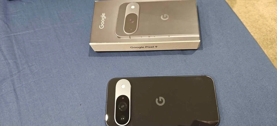 Google Pixel 9 - NEW - photo 5