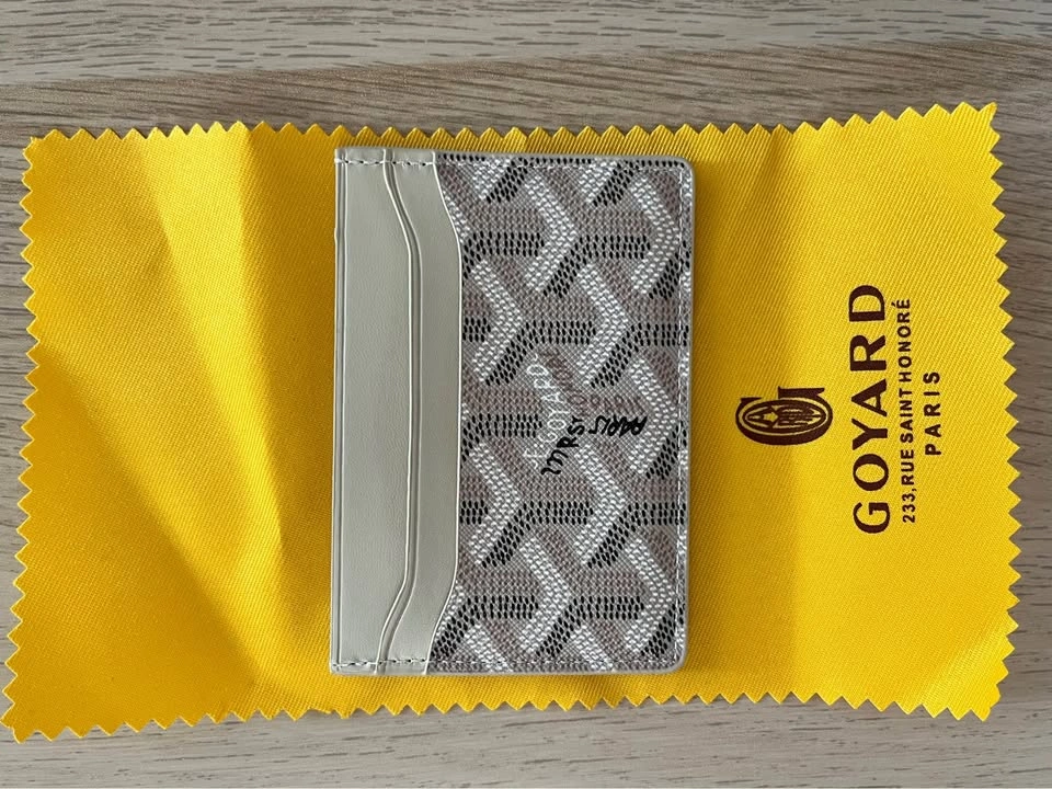 Grey card holder - photo 2