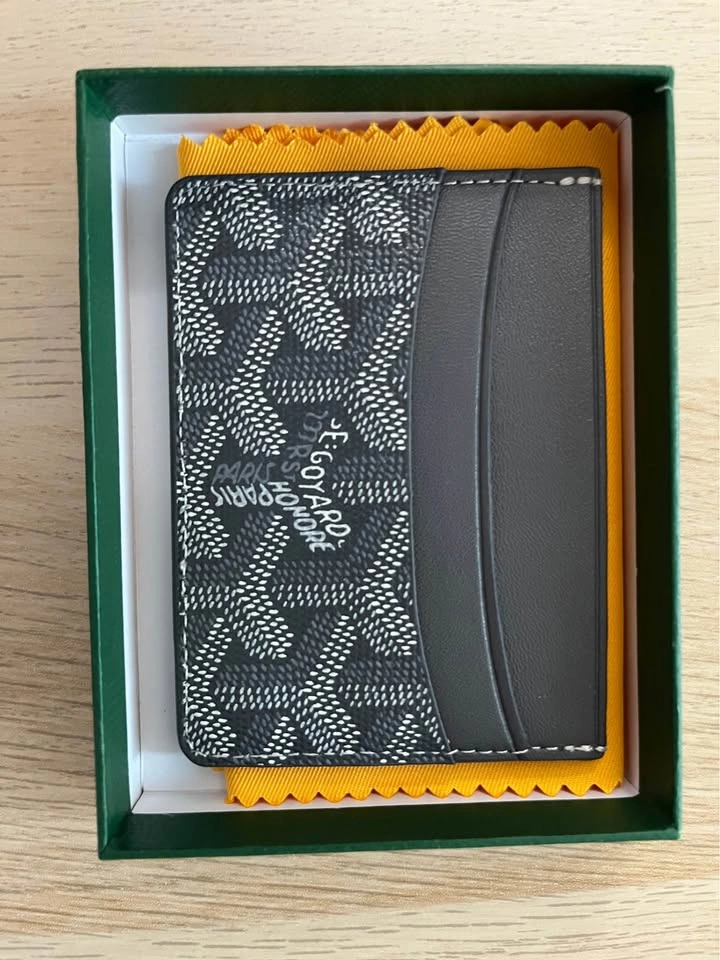Grey card holder - photo 2