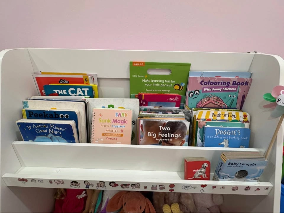 Ikea bergig Kids Bookshelf - photo 3