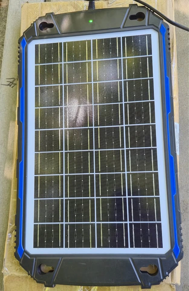 SUNER POWER 12W 12V Solar Battery Charger & Maintainer Pro - photo 2