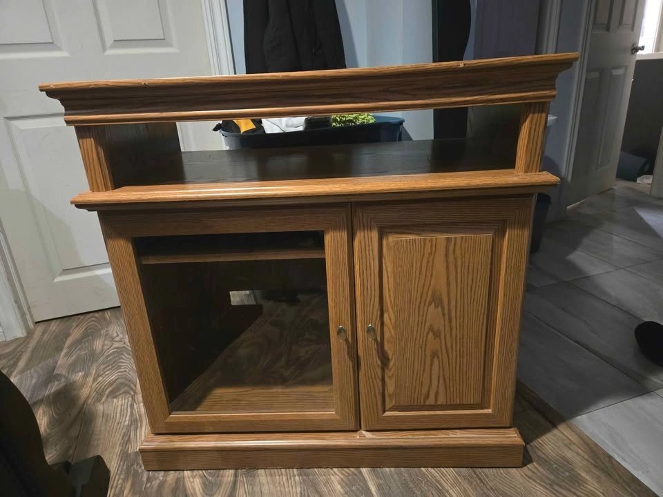 Oak Look Entertainment Center TV Stand - photo 2