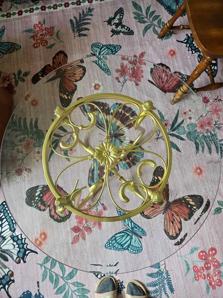 Ornate Gold Glass Top Side Table - photo 3