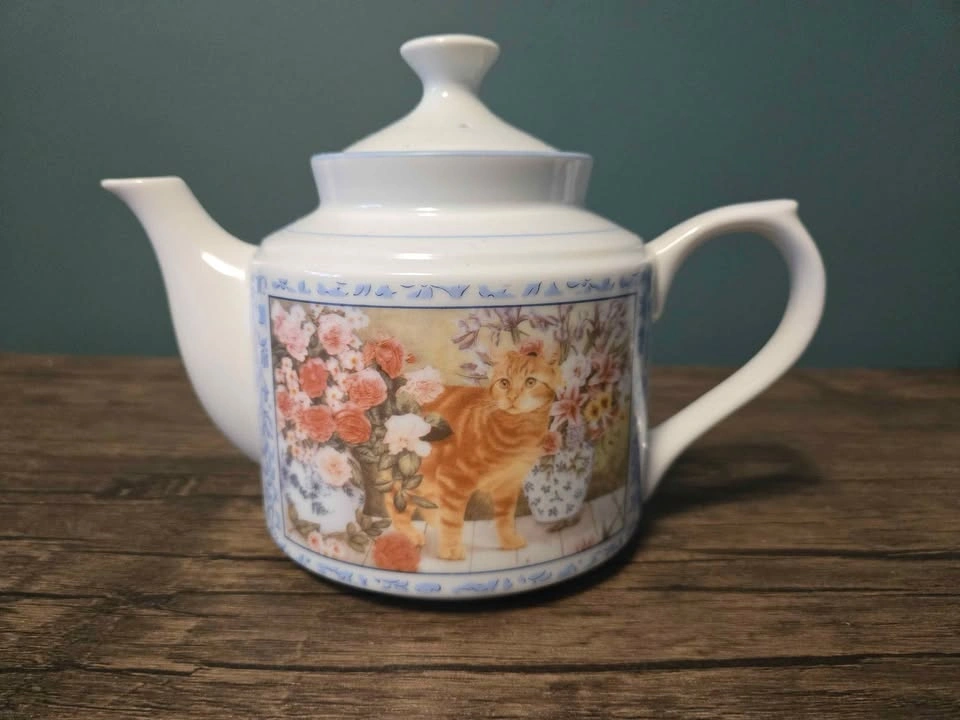 Cute Cat and Floral Teapot - photo 2