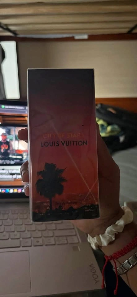 LV COS Eau de Parfum (negotiable)