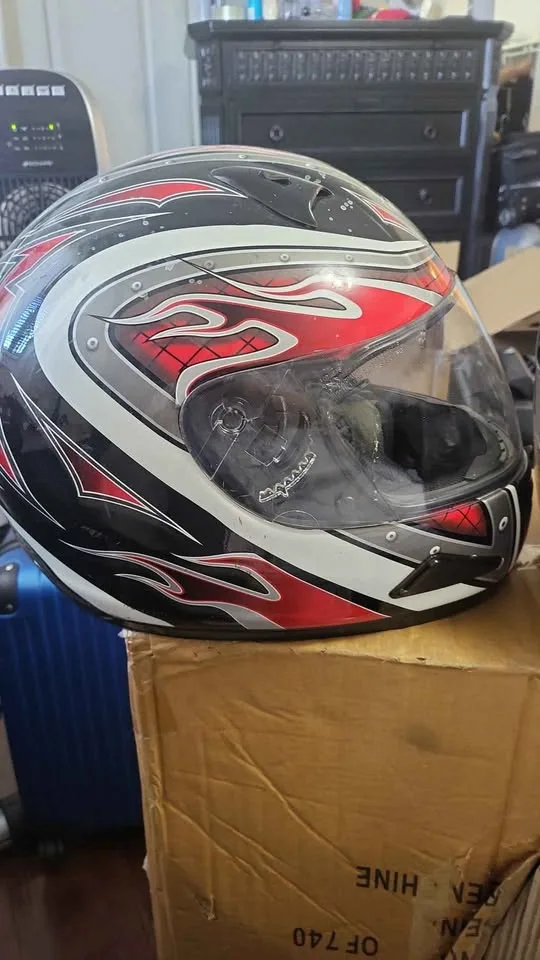 URGENTLY SELLING Motorbike helmet L Vega Brand image indicator(2)