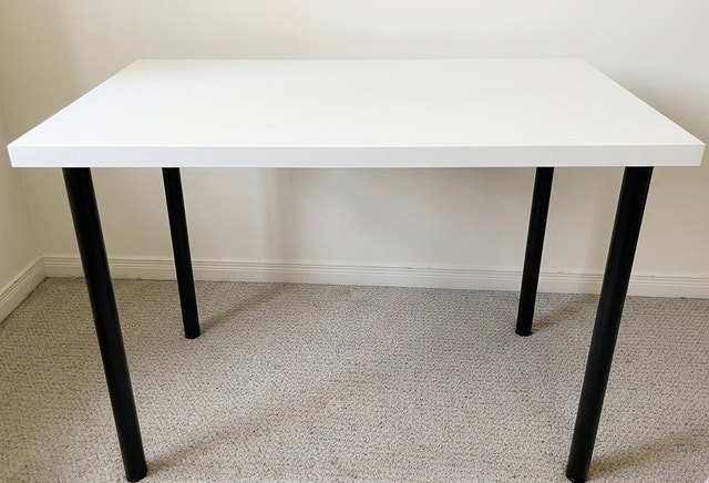 2 IKEA LAGKAPTEN / ADILS Desks