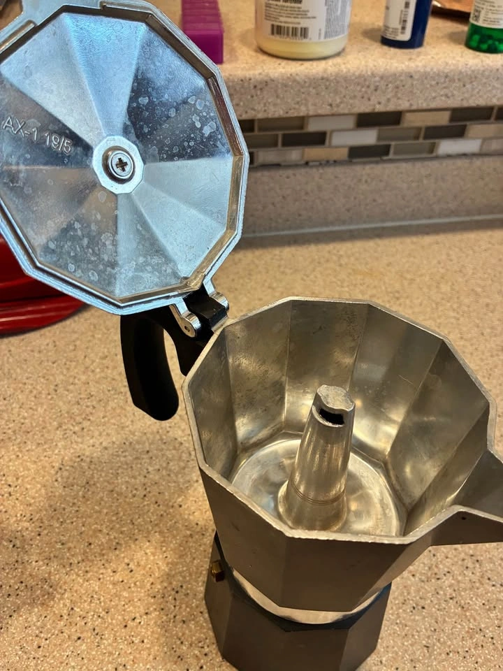 GROSCHE Milano Stovetop Espresso Maker - 9 Cup - photo 3