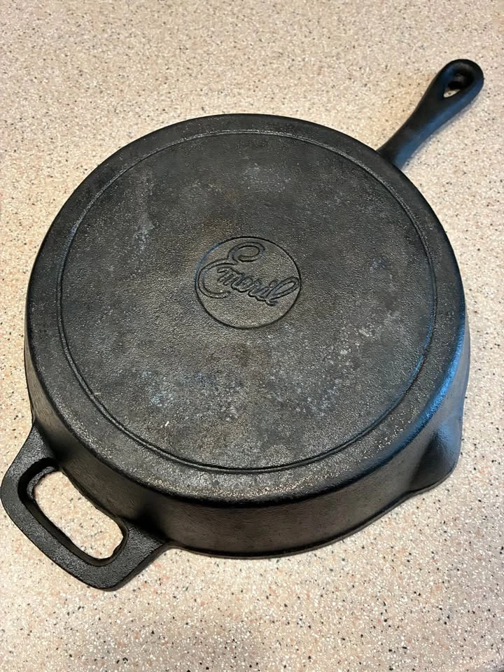 Emeril Lagasse 10” Cast Iron Skillet - photo 2