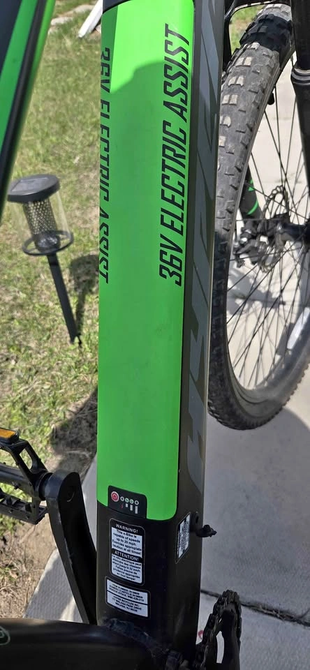 Hyper Bicycles 36V Electric Assist E-Bike 29inch