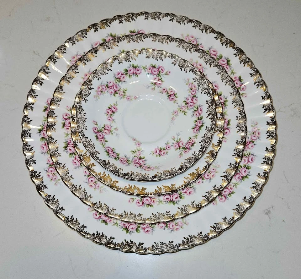 Vintage Royal Albert Dimity Rose 4-Piece Bone China Plate Set - photo 2