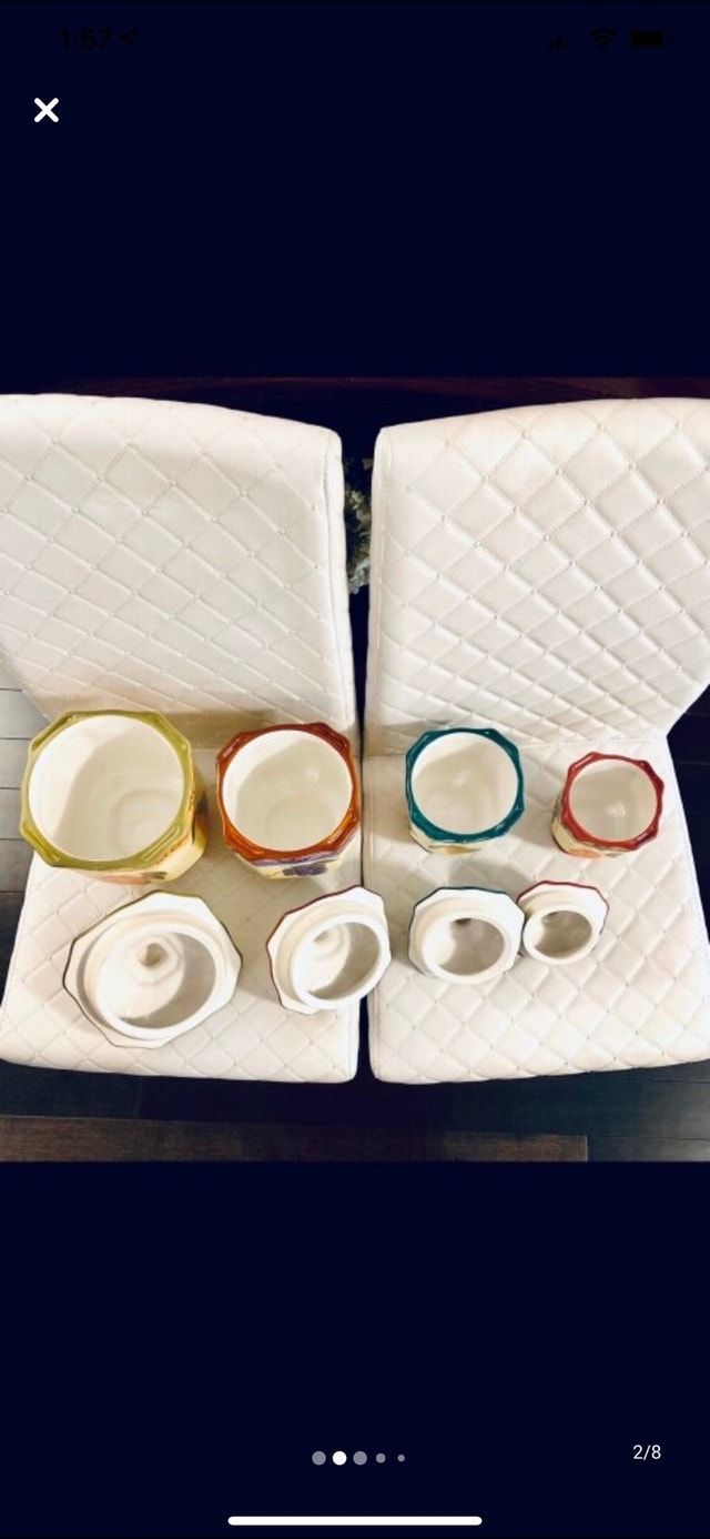 Set of 4 Medici hand painted Ceramic Canisters - photo 2
