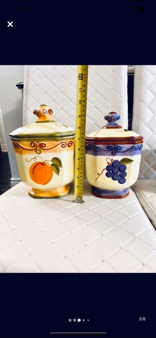 Set of 4 Medici hand painted Ceramic Canisters - photo 3
