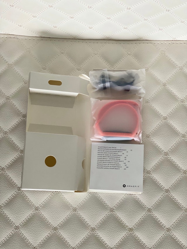 Brand new Amazfit Band 5 fitness tracker watch - photo 4