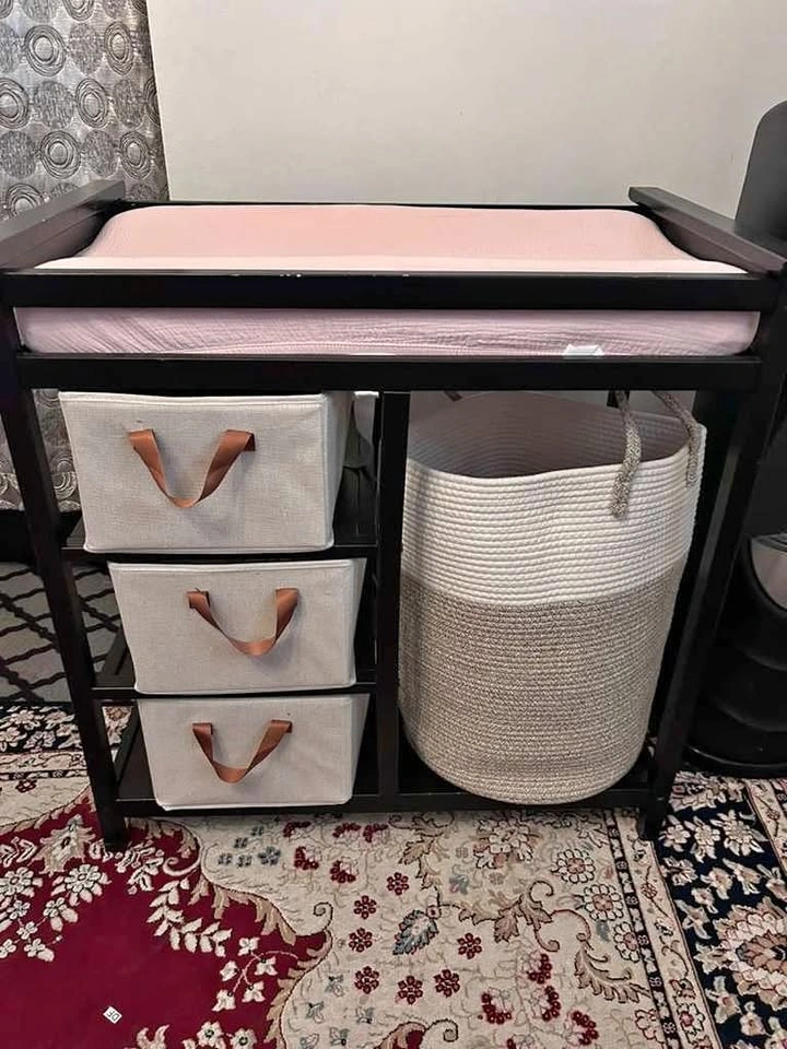 Baby Changing Table w/ Storage Shelves – Great Condition