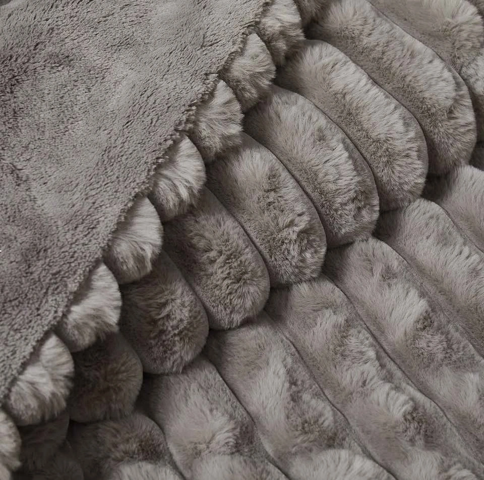 Frye Gray Faux Rabbit Fur 3 Piece King Comforter Set - photo 3