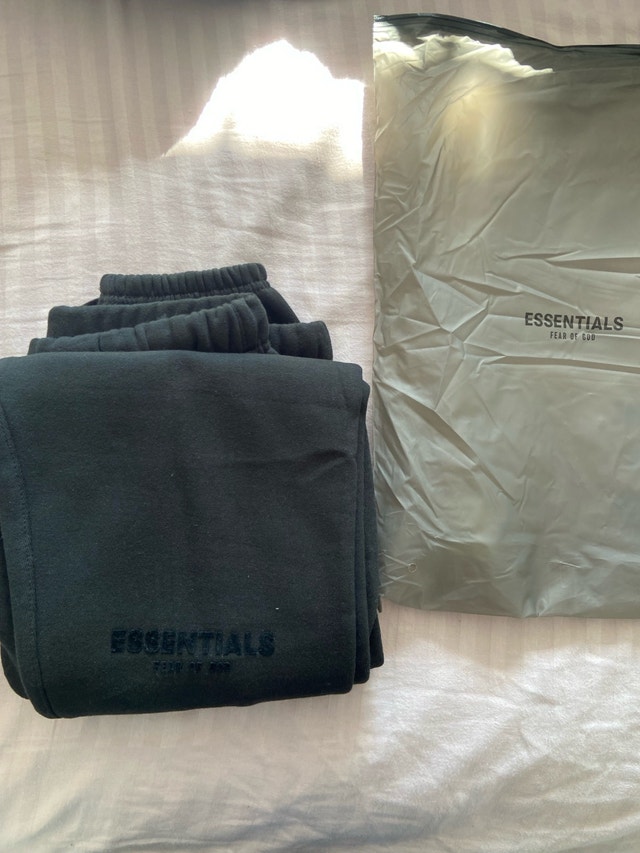 Black Essentials Fear of God S22 Pants - Size Small