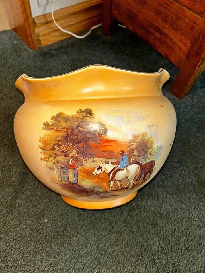 Vintage Ceramic Horse Scene Bowl / Decorative Planter