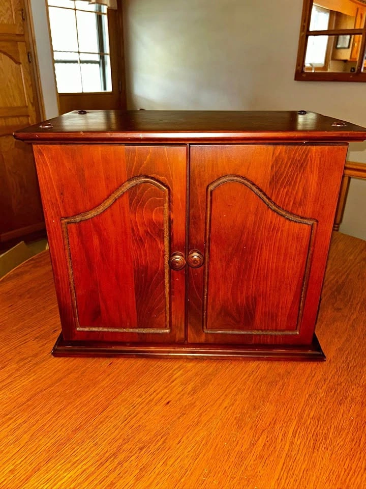 Vintage-Style Wooden Storage Cabinet / Jewelry Box