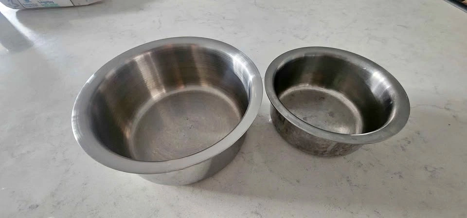 Stainless Steel Bowls / Tapeli – Set of 2