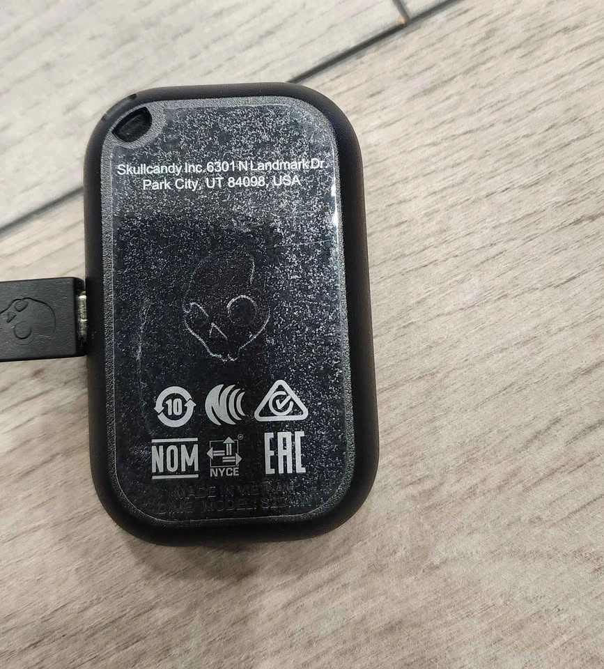 Skullcandy Wireless Bluetooth Earbuds - photo 3
