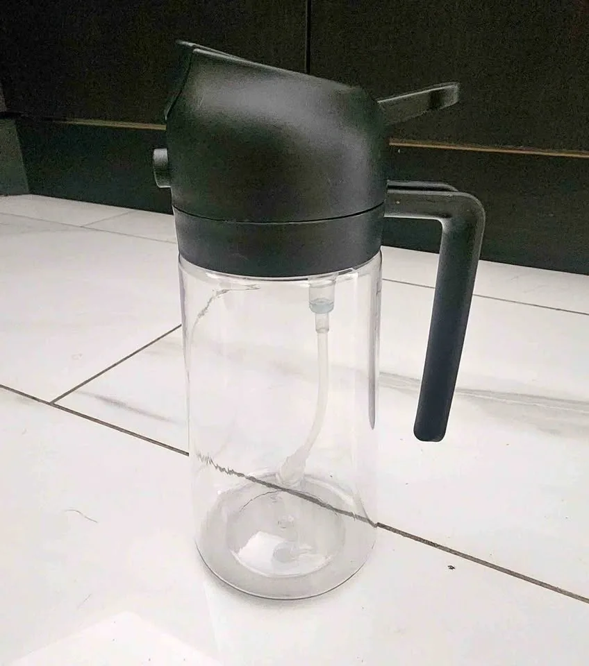 Brand New 2-in-1 Oil Spray & Pour Dispenser Bottle