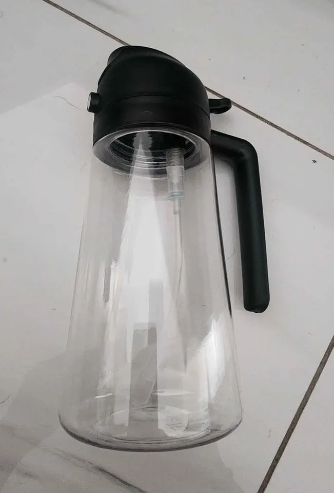 Brand New 2-in-1 Oil Spray & Pour Dispenser Bottle - photo 2