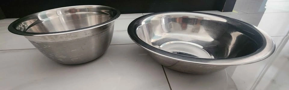 2 Stainless Steel Mixing Bowls - photo 2