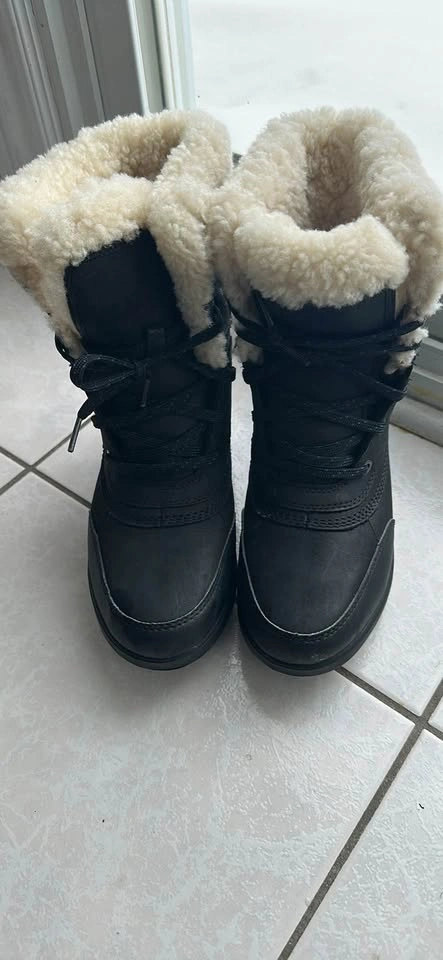 Sorrel Women Boots Size 8 - Sherpa lining - photo 2