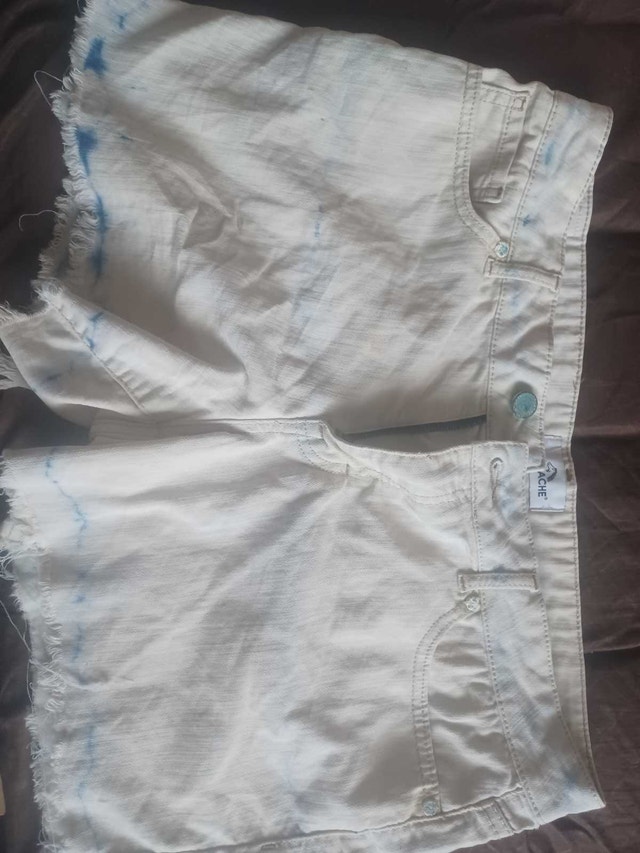 bottom (shorts)