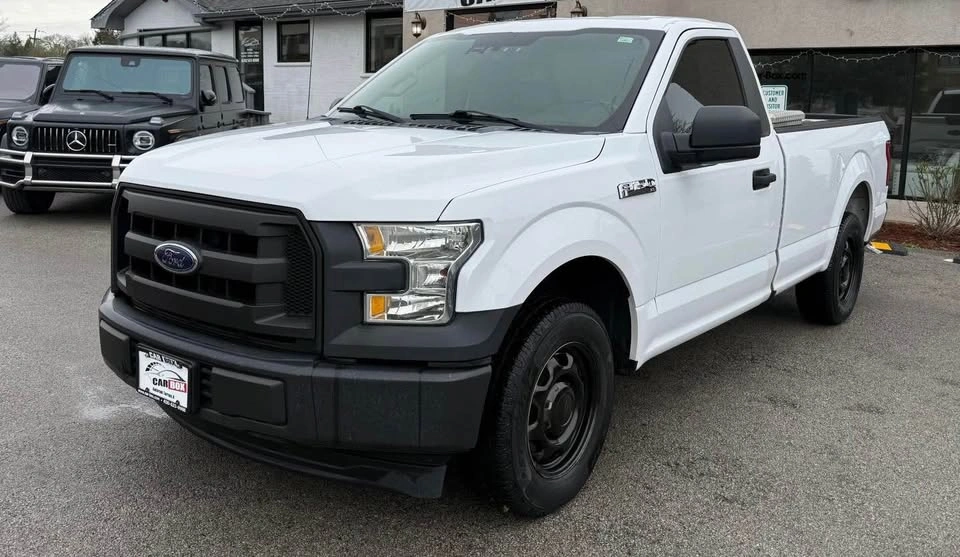 2017 Ford F150 Regular Cab XL Pickup 2D 8 ft - photo 2