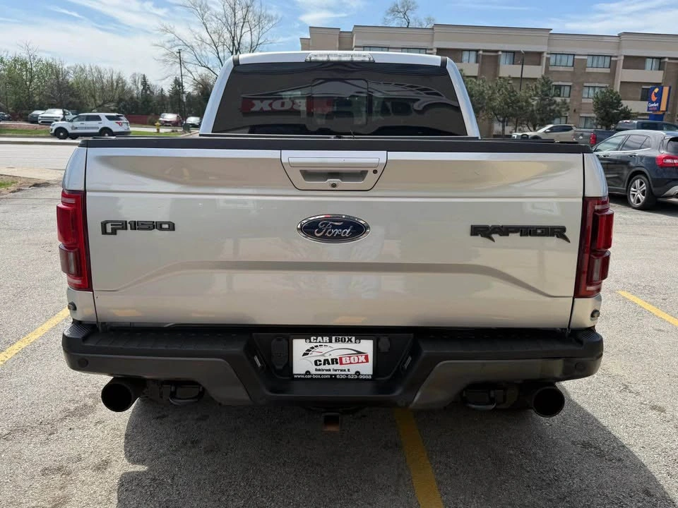 2017 Ford F150 Raptor SuperCrew Pickup - photo 4