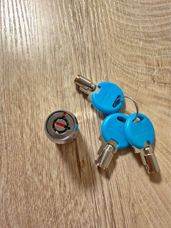 SecureMax Overlock Cylinder Lock w/ 3 Keys