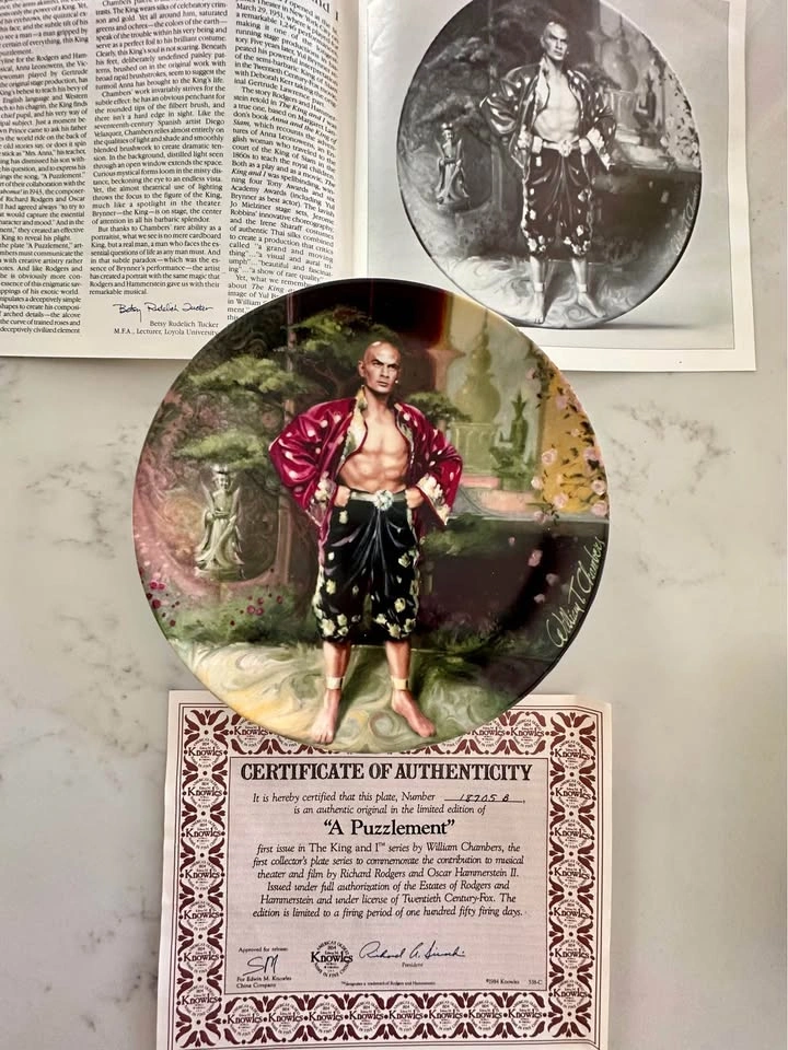 Vintage Collector Plate Set w/ Certificates - photo 5