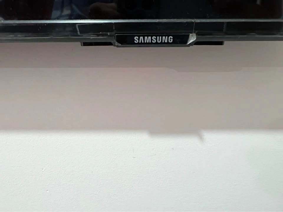 Samsung 65" Class AU8000 Crystal 4K UHD Smart TV - photo 3