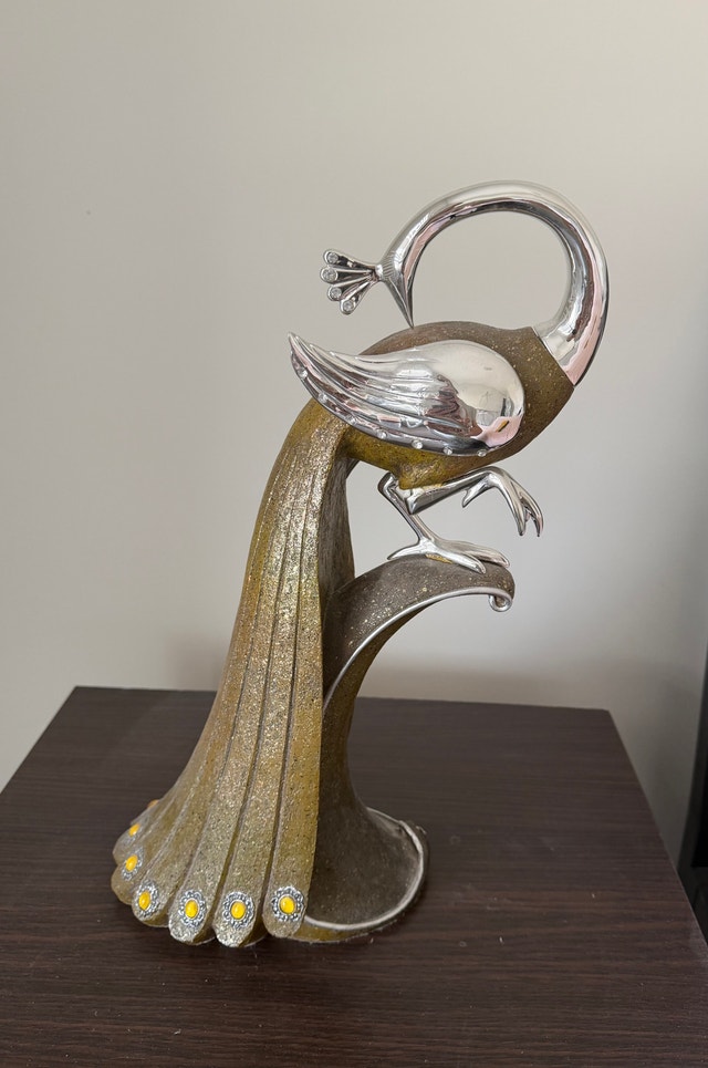 Modern Metallic Peacock Figurine – Gold & Chrome Accent - photo 3