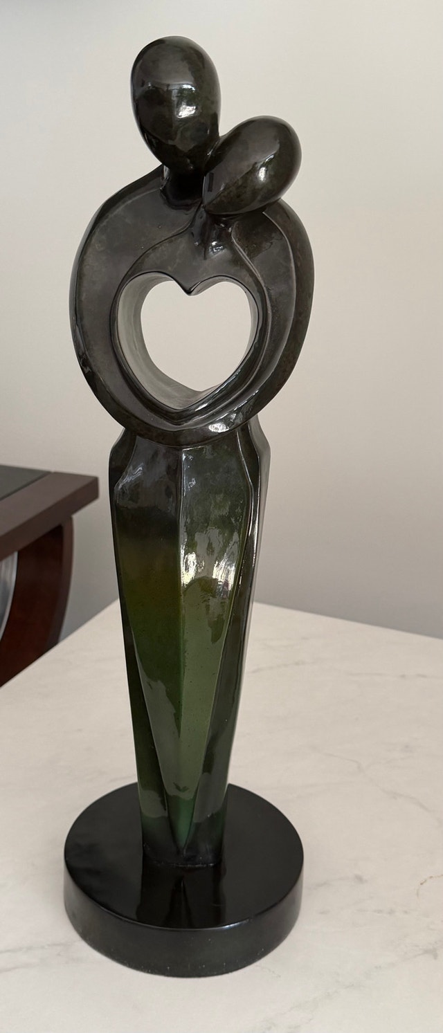 Modern "Eternal Embrace" Couple Statue - photo 2