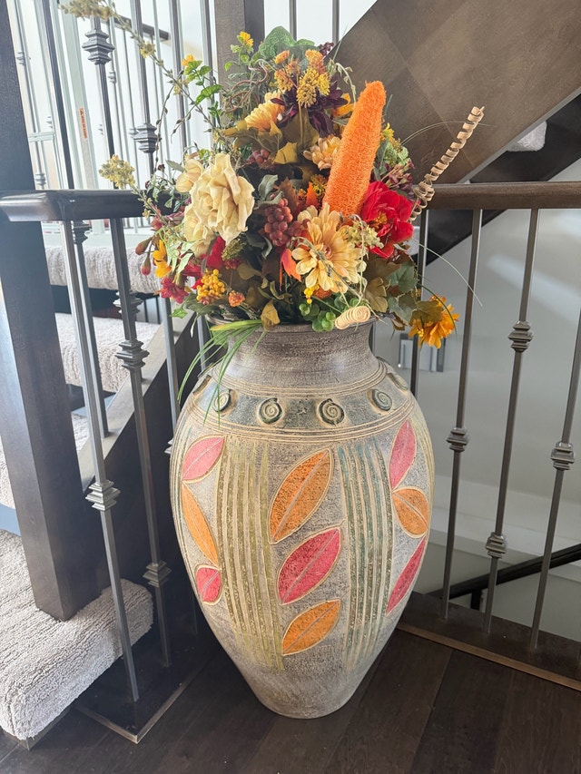 Large Artisan Textured Floor Vase with Autumn Floral Arrangement - photo 3